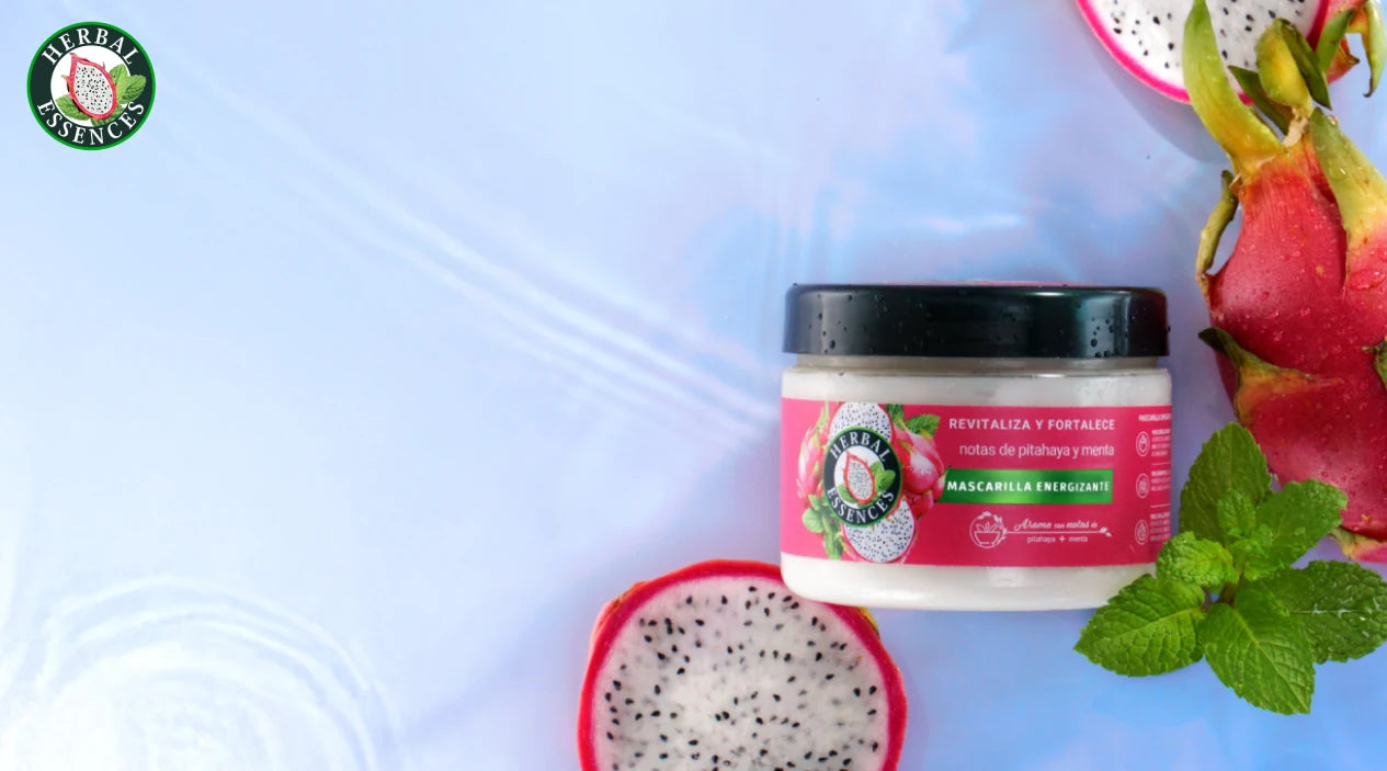 Mascarilla Capilar Energizante Herbal Essences Pitahaya y Menta con pitahayas y texto Revitaliza y fortalece tu cabello vibras frescura