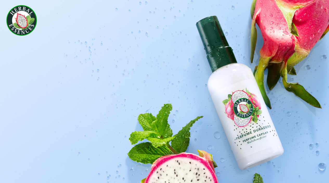 Banner Perfume Capilar Duradero Herbal Essences con pitahayas y texto Perfume Capilar Duradero con notas de Pitahaya y Sandía